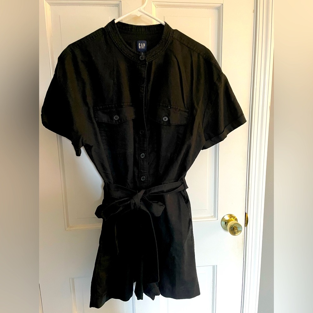Gap Belted Linen Romper in True Black
